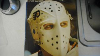 Nhl Vintage Philadelphia Flyers Stanley Cup 1974 - 75 Yearbook