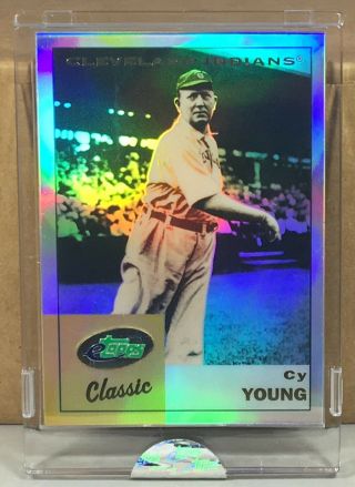2004 Etopps In Hand Cy Young Cleveland Indians Hof Classic