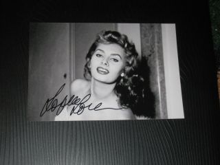 Actress Sophia Loren Signed 4x6 Sexy Photo Autograph 1c