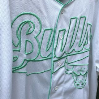 Rare Chicago Bulls Baseball Jersey Shirt size XXL Mens White Green Button Front 3