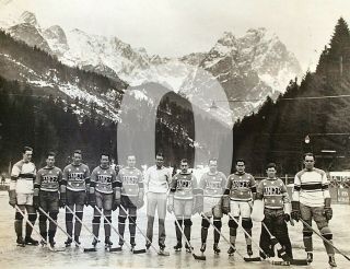 1933 - 34 Calgary Rangers Reprint Hockey Team Photo