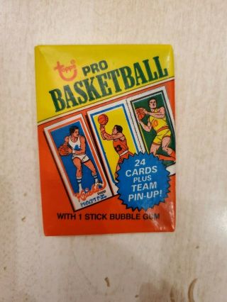 (1) 1980 - 81 Topps Basketball Card Wax Pack - Magic Johnson Rc Back 2