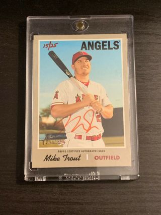 2019 Topps Heritage High Number Mike Trout Real One Red Ink Auto 15/25
