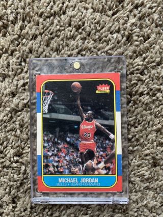 1986 - 1987 Fleer Michael Jordan Chicago Bulls Rookie Card.  Authentic.  Least Psa 5