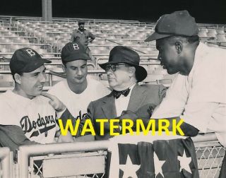 1949 Jackie Robinson & Branch Rickey - Gil Hodges Brooklyn Dodgers Nl 8x10 Photo