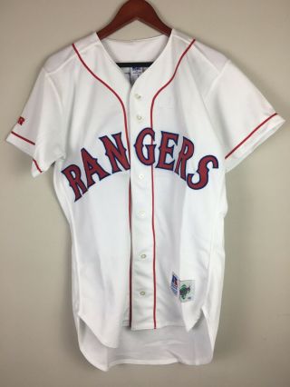 Authentic Texas Rangers Buddy Bell Jersey Size 40.