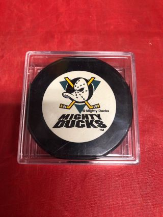 Vintage Anaheim Mighty Ducks Puck In Case Inglasco Nhl Official Made In Canada