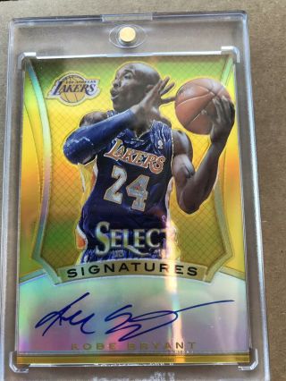 2013/2014 Select Signatures Gold Prizm Kobe Bryant Auto 8 /10 Jersey Number