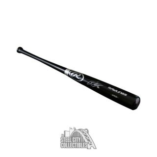 Gleyber Torres Autographed Rawlings Black Baseball Bat - Bas