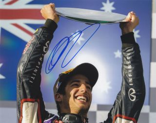 Daniel Ricciardo Signed Autographed F1 Red Bull Racing 8x10 Photo Exact Proof