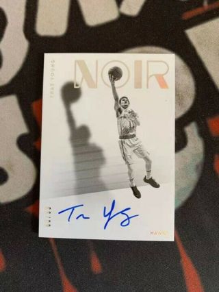 2018 - 19 Noir - Trae Young On - Card Auto 80/99 Rc Rookie Shadow Sigs -