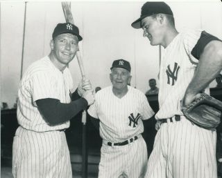 Casey Stengel,  Mickey Mantle,  Deron Johnson 8x10 Photo York Yankees