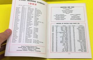 1962 BOSTON RED SOX MEDIA GUIDE MLB BASEBALL PRESS RADIO TELEVISION BOOK 4