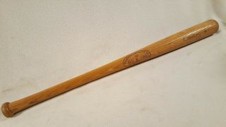 Vintage Hillerich & Bradsby Co Wood Cracker Jack Baseball Bat No.  02 H & B 28 "
