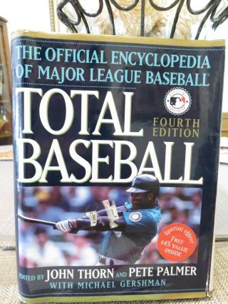 Total Baseball Book Huge Hardcover Book (4th Edition 1995 - - - 2,  552 Pages)