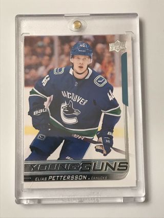 18 - 19 Ud Series 1 248 Elias Pettersson Young Guns Rookie Card