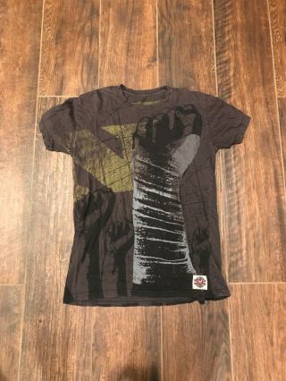 Wwe Official Limited Edition T - Shirt Size Medium
