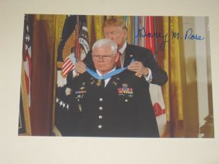 Us Army Gary M Rose Signed 4x6 Photo Medal Of Honor Moh Vietnam Autograph 1a