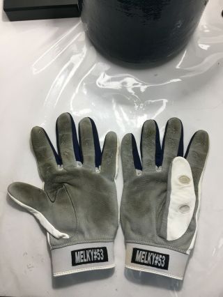 Signed Melky Cabrera 2009 Yankee Game Batting Gloves With Good 4