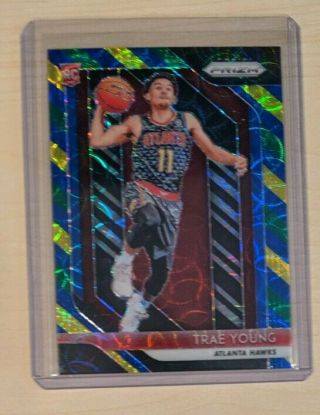 Trae Young 2018 - 19 Panini Prizm Choice Blue Yellow Green Rc Sp Rookie