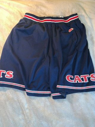 Arizona Wildcats Nike Basketball Team Issued Shorts (vintage) Men’s Size Xl