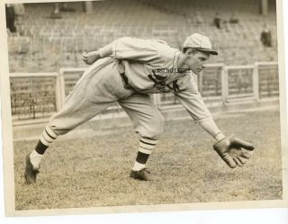 1934 St.  Louis Cardinals Shortstop Leo Durocher Type 1 Photo 8x6