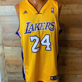 Nba Authentic Adidas Size Medium Kobe Bryant Los Angeles Lakers Jersey