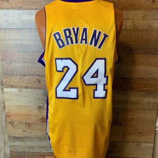 NBA Authentic Adidas Size Medium Kobe Bryant Los Angeles Lakers Jersey 2