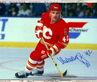 Sergei Makarov Calgary Flames Autographed 8x10