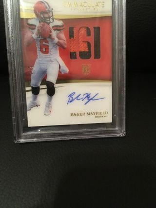 2018 IMMACULATE BAKER MAYFIELD ROOKIE NUMBERS 2 COLOR ON CARD AUTO PATCH SP 5/6 2