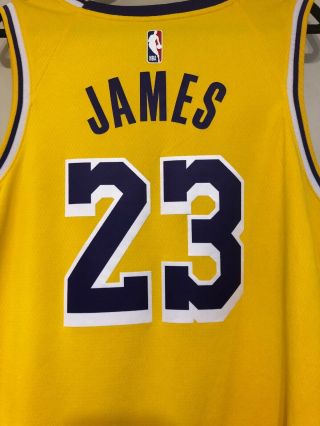 Lebron James Los Angeles Lakers Nike 2018 NBA Men ' s Swingman Jersey XL 52 6