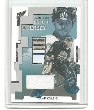 2002 - 03 Itg Between The Pipes - Olaf Kolzig - Game Stick & Jersey