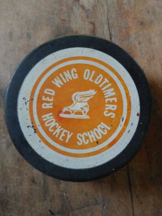 Detroit Red Wings Oldtimers Hockey School Puck