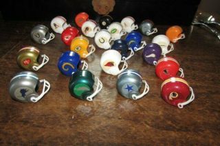 24 Vintage Opi Plastic Nfl Gumball Vending Helmets Prizes O.  P.  I.  W/2 Rare Ones
