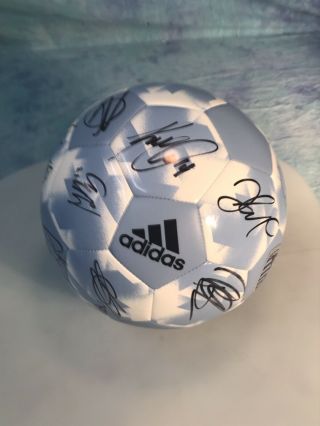 2018 Sporting Kansas City Team Signed Autographed Sporting Kc Soccer Ball