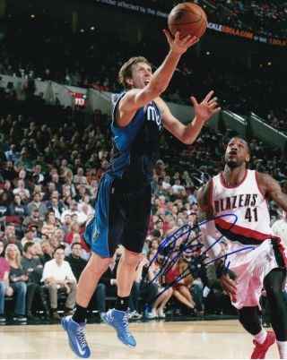 Dirk Nowitzki Dallas Mavericks Signed Autograph 8x10 Photo
