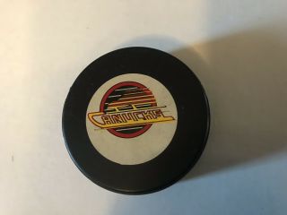 Vancouver Canucks Vintage Official Nhl Game Puck Trench Mfg.  Vg