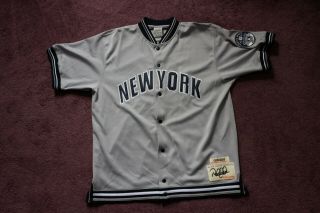 Vintage Derek Jeter York Yankees Jersey Jacket Makes A Great Gift