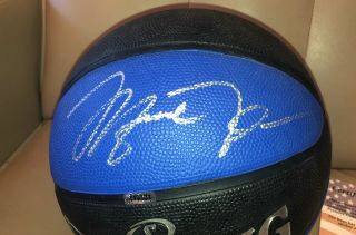 Michael Jordan Hand Signed Autographed Basketball Chicago Bulls with 5
