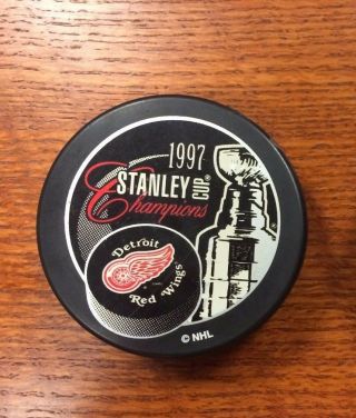 Detroit Red Wings 1997 Stanley Cup Champions Hockey Puck