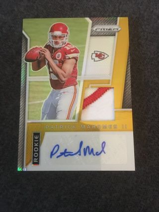 2017 Patrick Mahomes Auto Prizms Gold Rookie 4/10 Jersey Patch Refractors