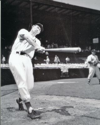 Ted Williams 8x10 Photo Boston Red Sox 1946 W.  S Last To Hit 400 2 Triple Crowns