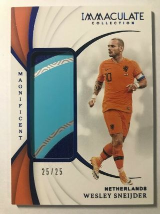 2018 - 19 Panini Immaculate Sapphire Magnificent Memorabilia Wesley Sneijder 25/25