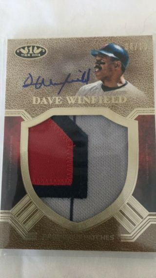 2018 Topps Tier One Prodigious Patches Auto Dave Winfield 08/10