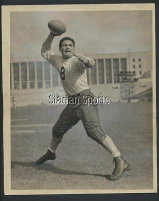 Sid Luckman 1939 Chicago Bears Hof Vintage Nfl Football Press Photo