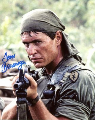 Tom Berenger Platoon Autographed Signed 8x10 Photo - Certified Authentic