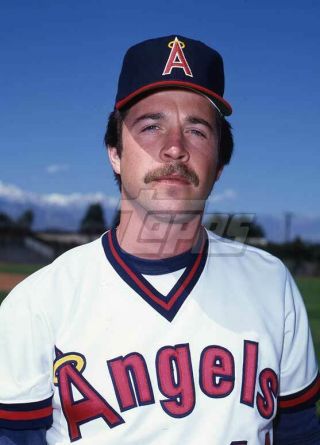 1980 Topps Baseball Color Negative.  Ken Schrom Angels