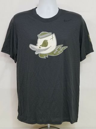 Oregon Ducks Basketball Team Issued Nike 2013 Armed Forces Tee Shirt Men 