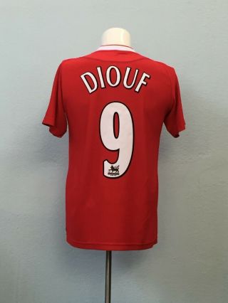 Diouf 9.  Liverpool Home Football Shirt 2002 - 2004.  Size: Xs.  Reebok Jersey