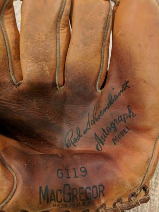 Macgregor Red Schoendienst G119 Baseball Glove,  Right Hand Throw Autograph Model